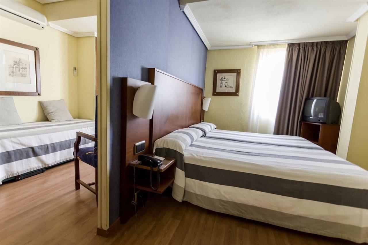 Torreluz Apartamentos Almería Exteriör bild