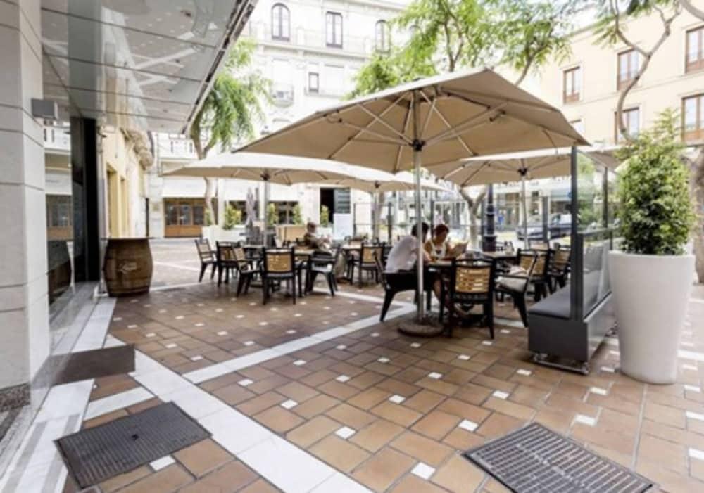 Torreluz Apartamentos Almería Exteriör bild