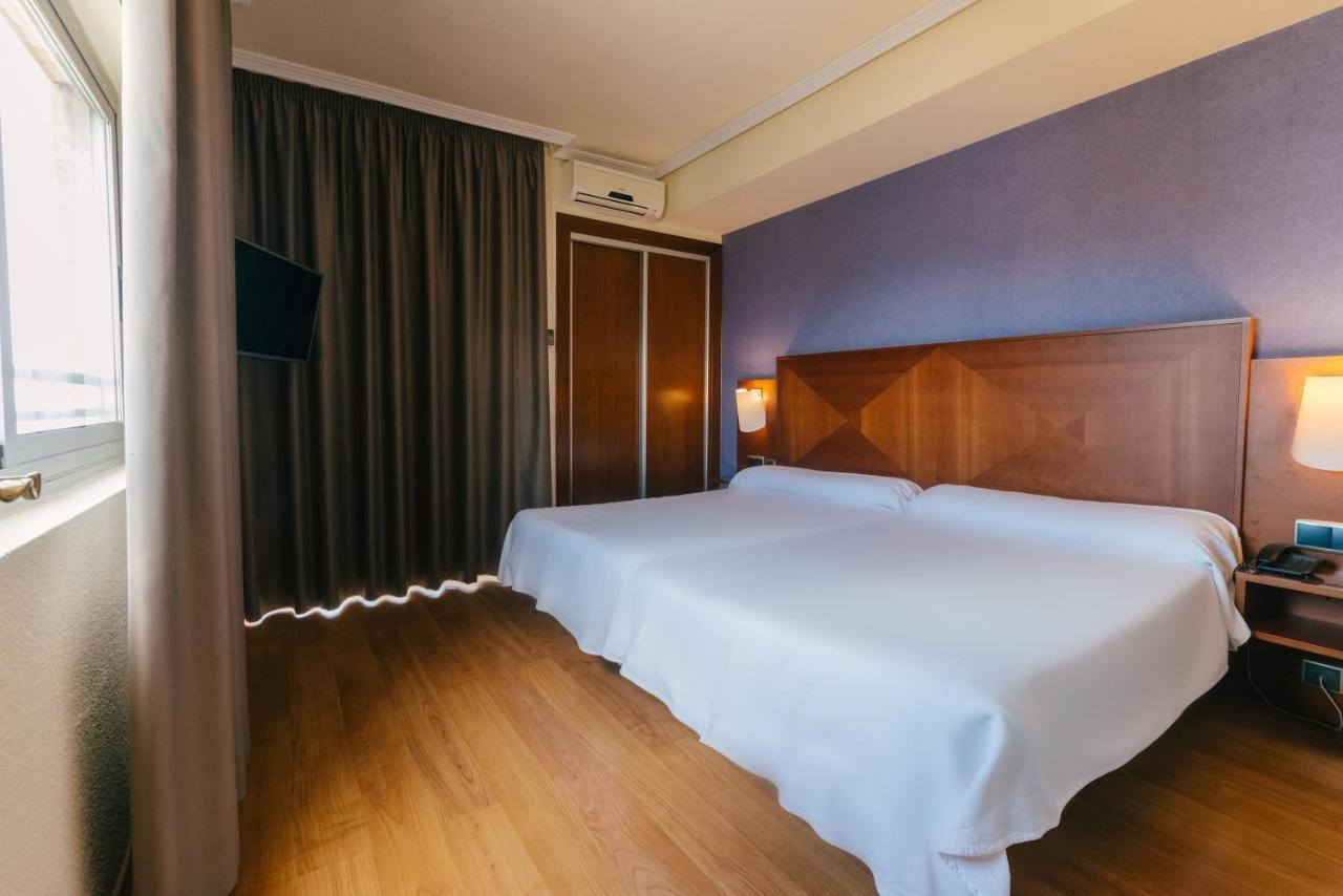 Torreluz Apartamentos Almería Exteriör bild