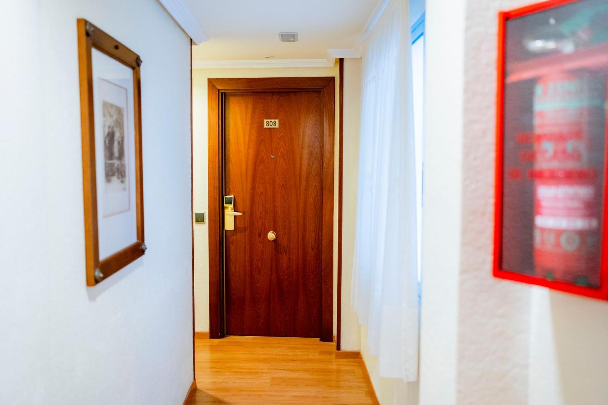Torreluz Apartamentos Almería Exteriör bild