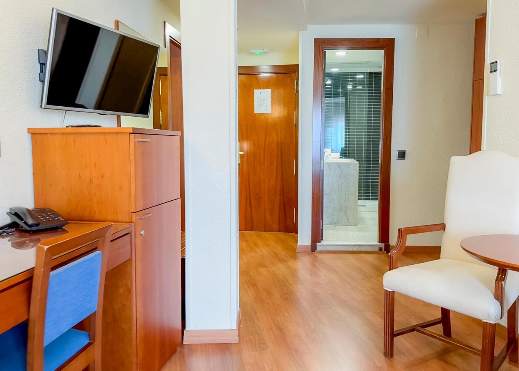 Torreluz Apartamentos Almería Exteriör bild
