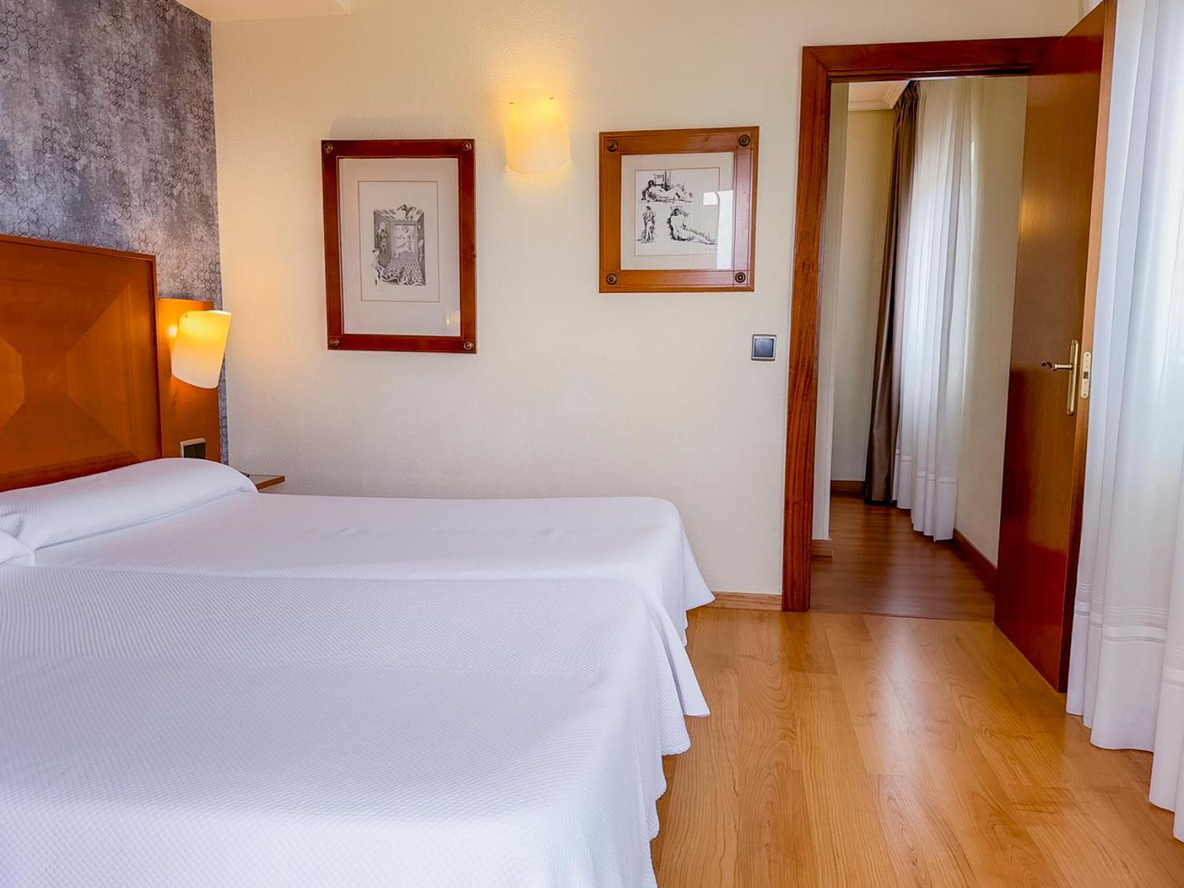 Torreluz Apartamentos Almería Exteriör bild