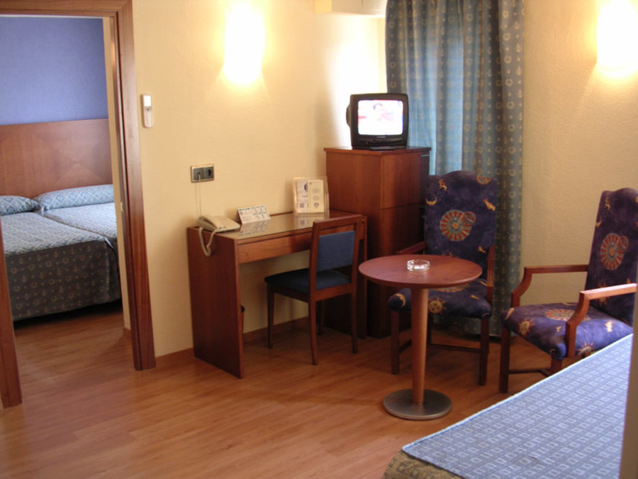 Torreluz Apartamentos Almería Exteriör bild